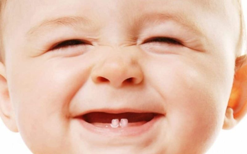 Primeiro dentinho do bebê
